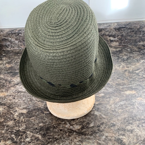 Ladies Banana Republic Hat - Picture 13 of 13